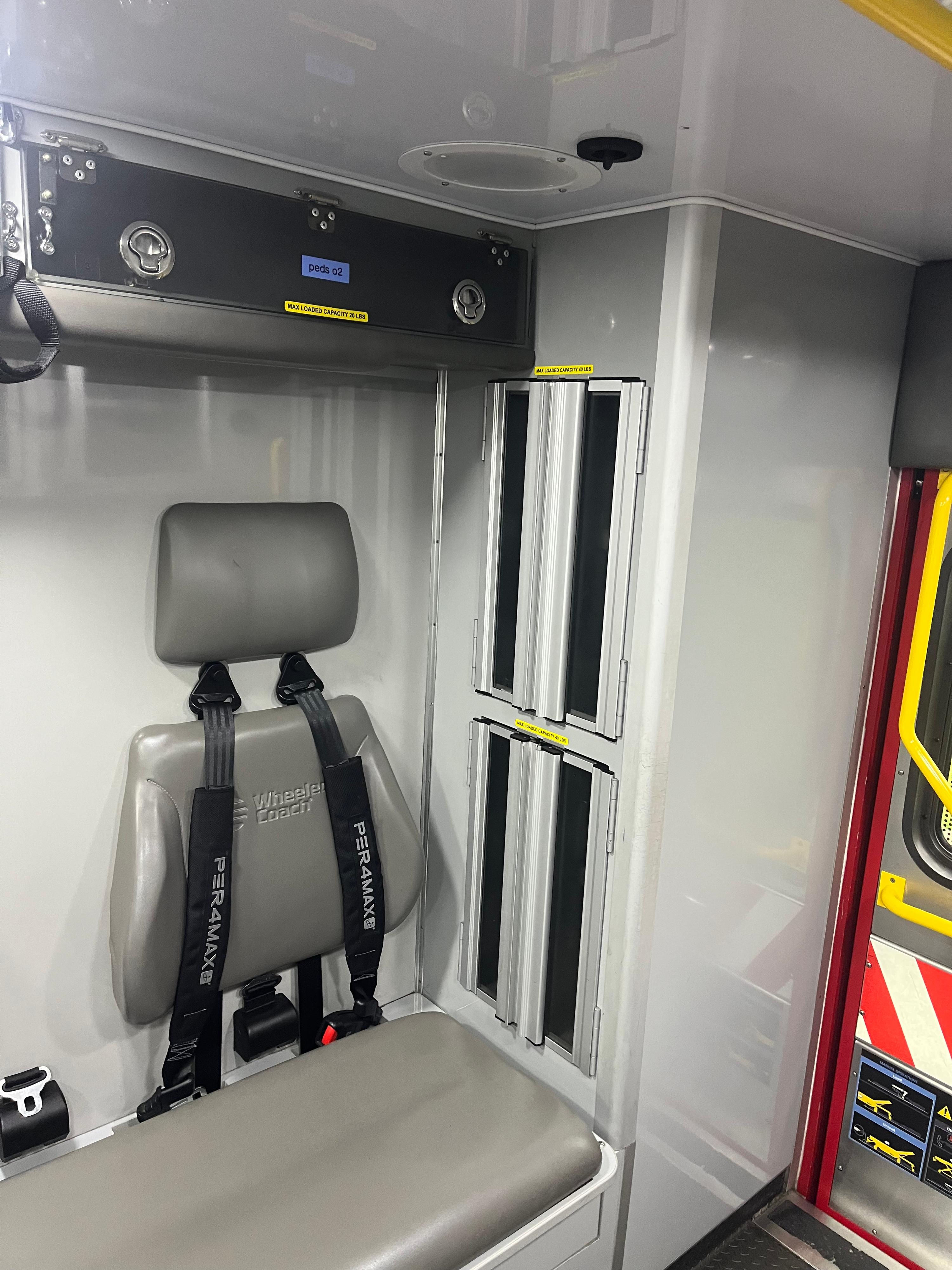 2019 Ford E-450 Wheeled Coach Type III - image 8