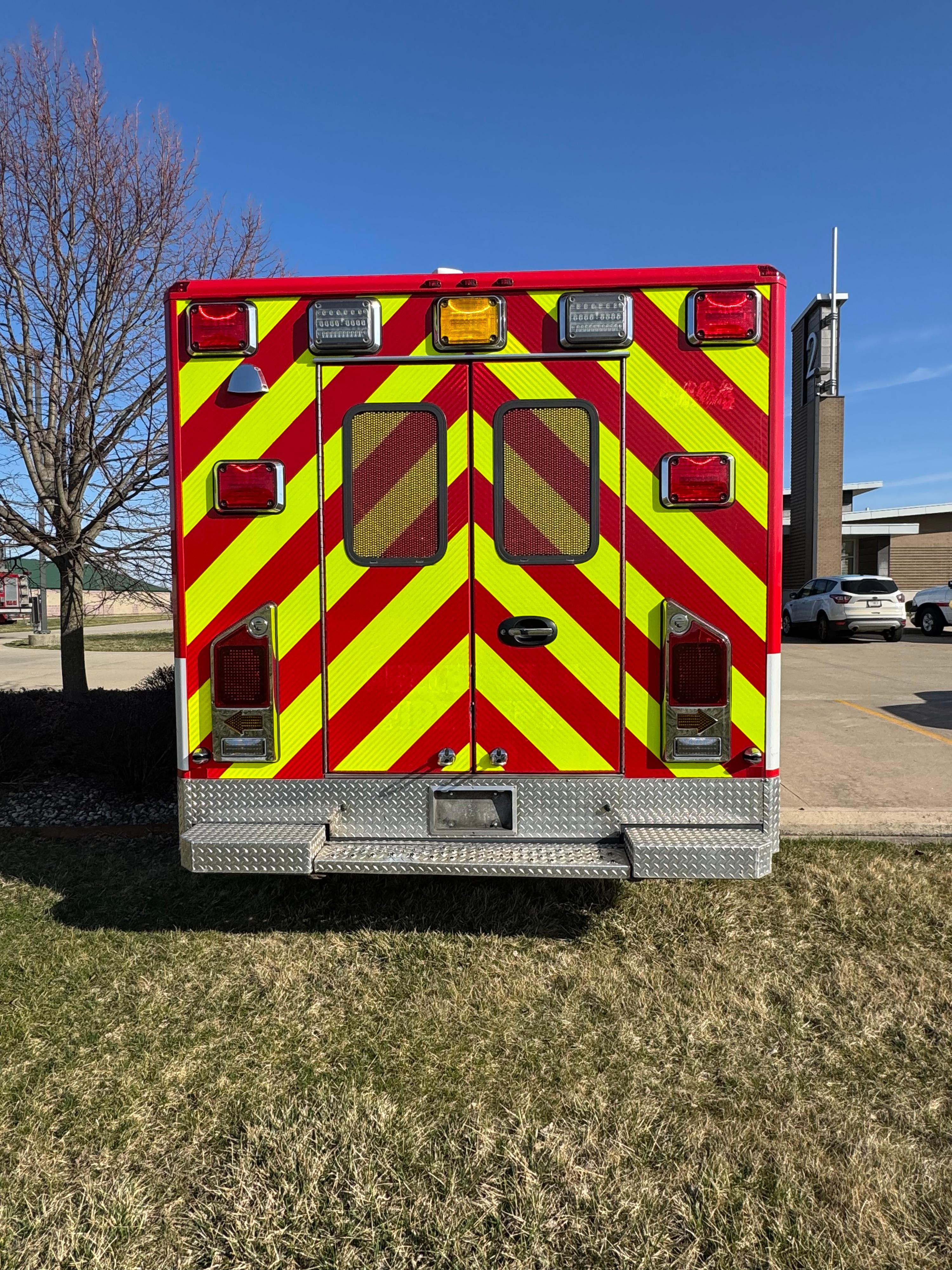 2019 Ford E-450 Wheeled Coach Type III - image 13