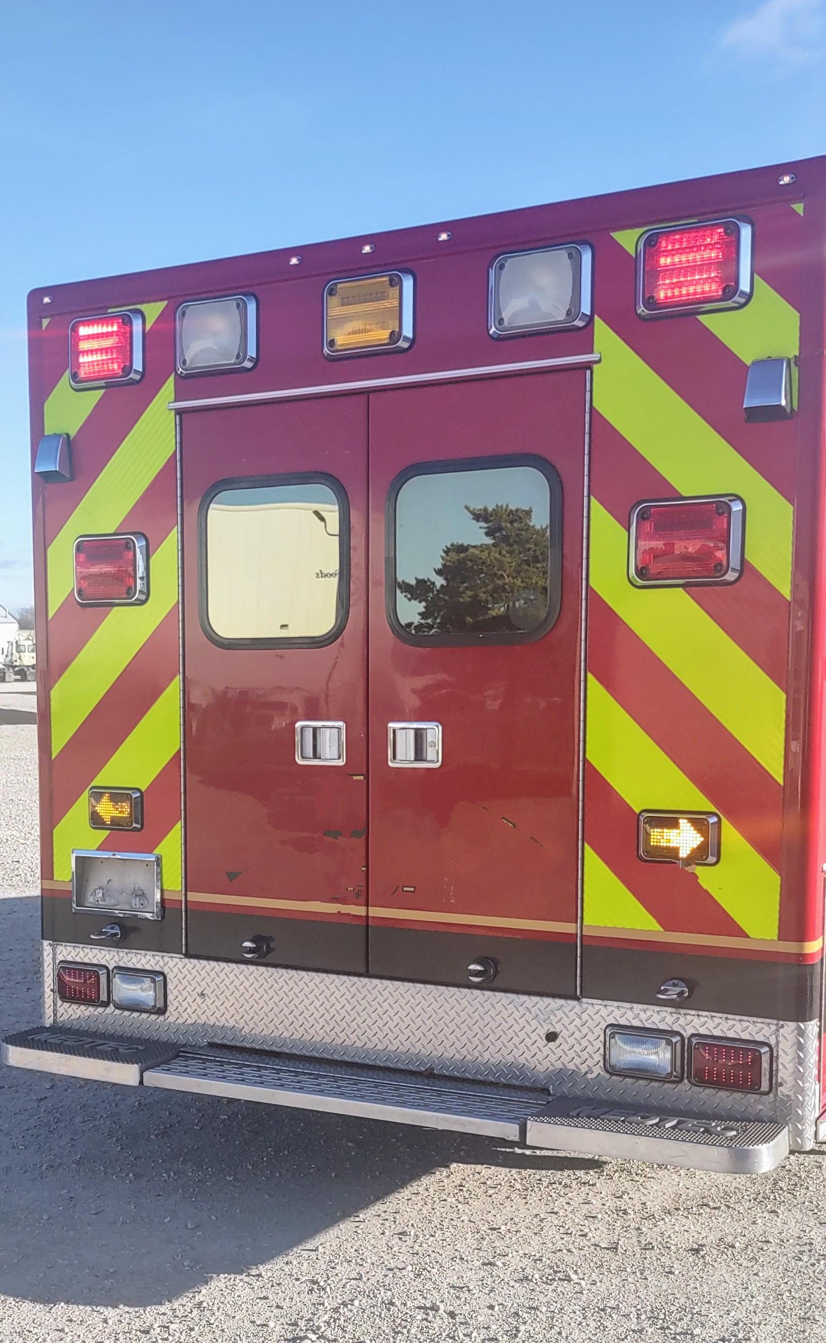 2010 MedTec Ford Type III Ambulance - image 19